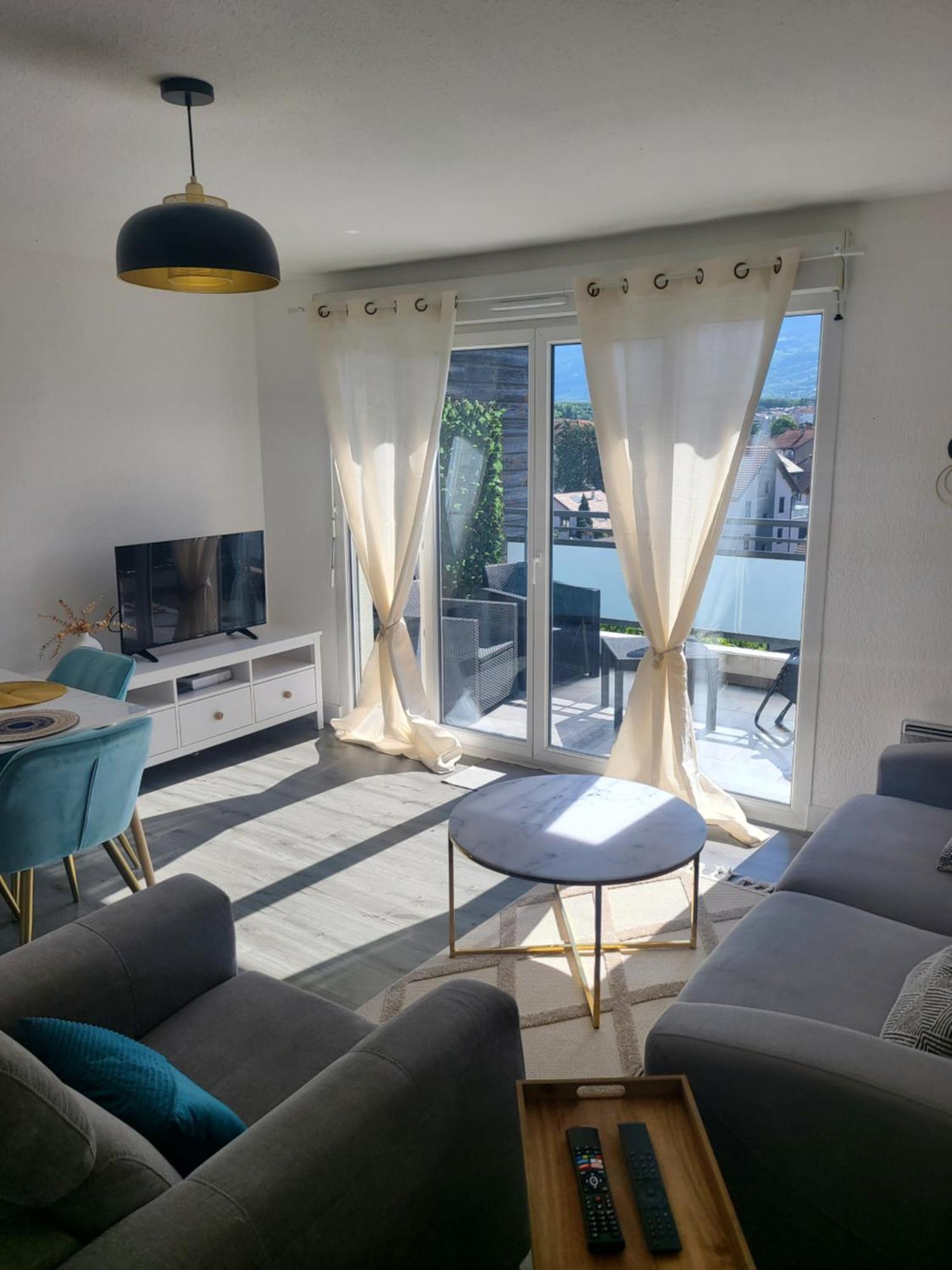 Apartamento Joli T2 Proche Gare Avec Vue Annemasse Exterior foto